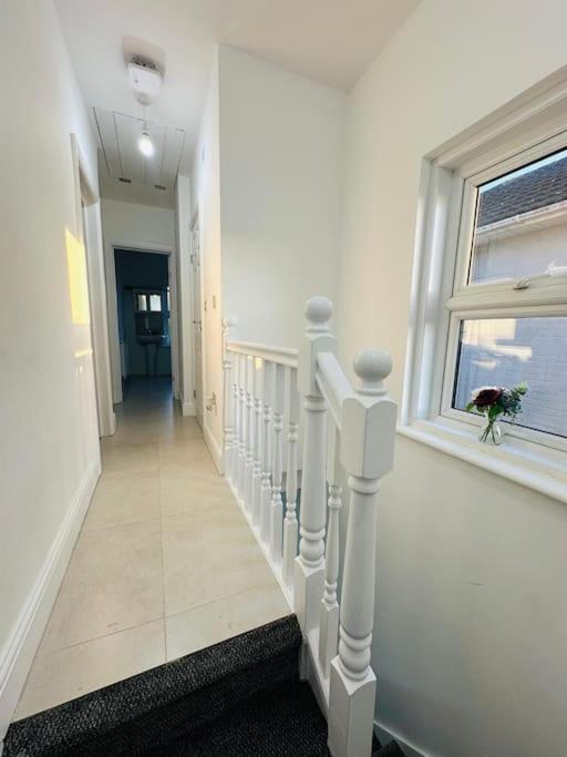 Gladstone House Villa บอร์นมัธ ภายนอก รูปภาพ